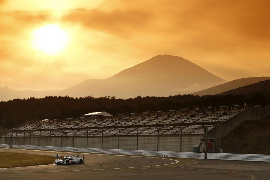  Porsche 919 Hybrid 2015 года  (фото 323 из 481)